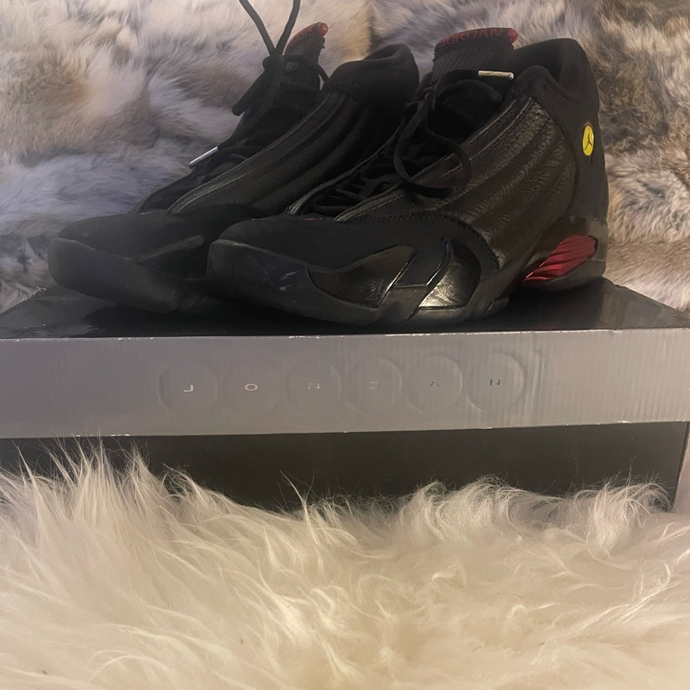Mens Jordan Retro 14 sz11, Black/Varsity Red/Yellow emblem.